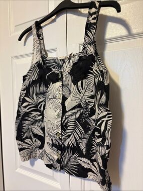 Christian Siriano Black & White Tropical Button-Front Tank